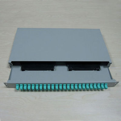 Caja con varios modos de funcionamiento a dos caras de la terminación de la fibra óptica OM3 del LC UPC